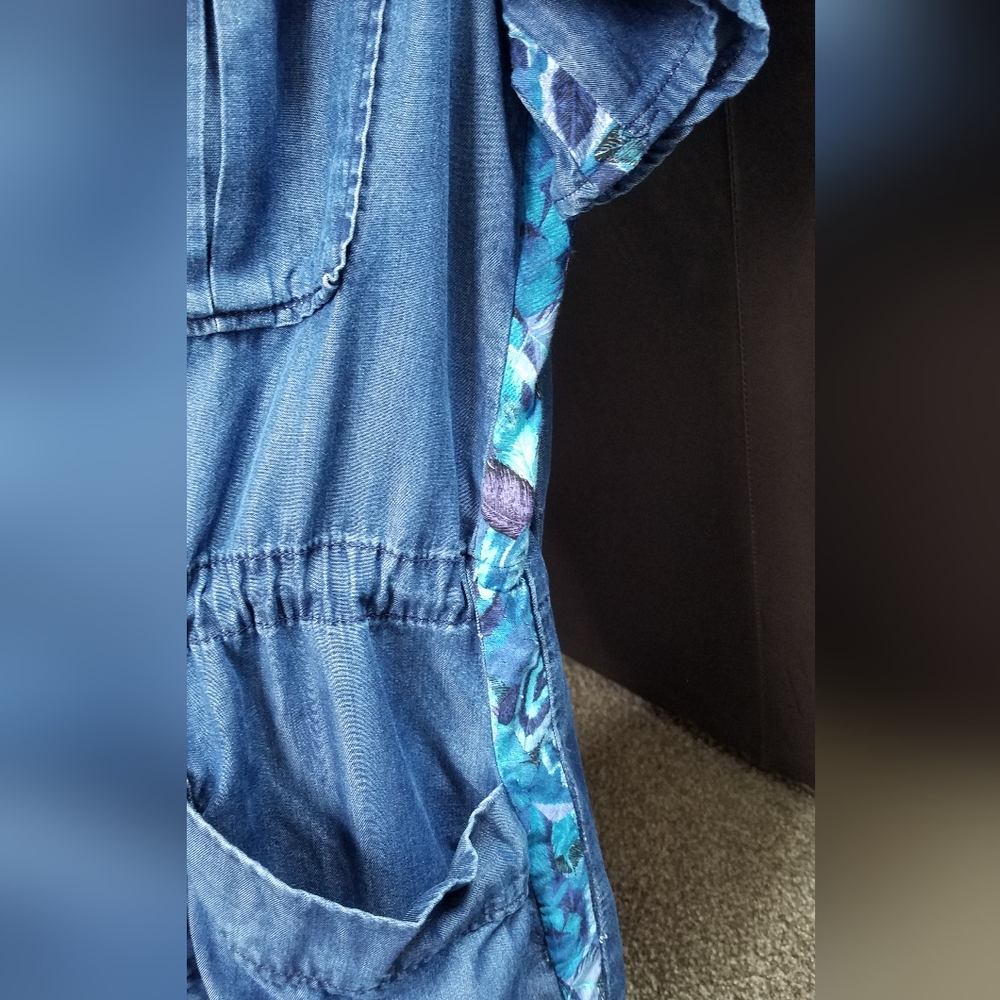 Divided by H&M chambray jacket/bouse 10 - Picture 3 of 4